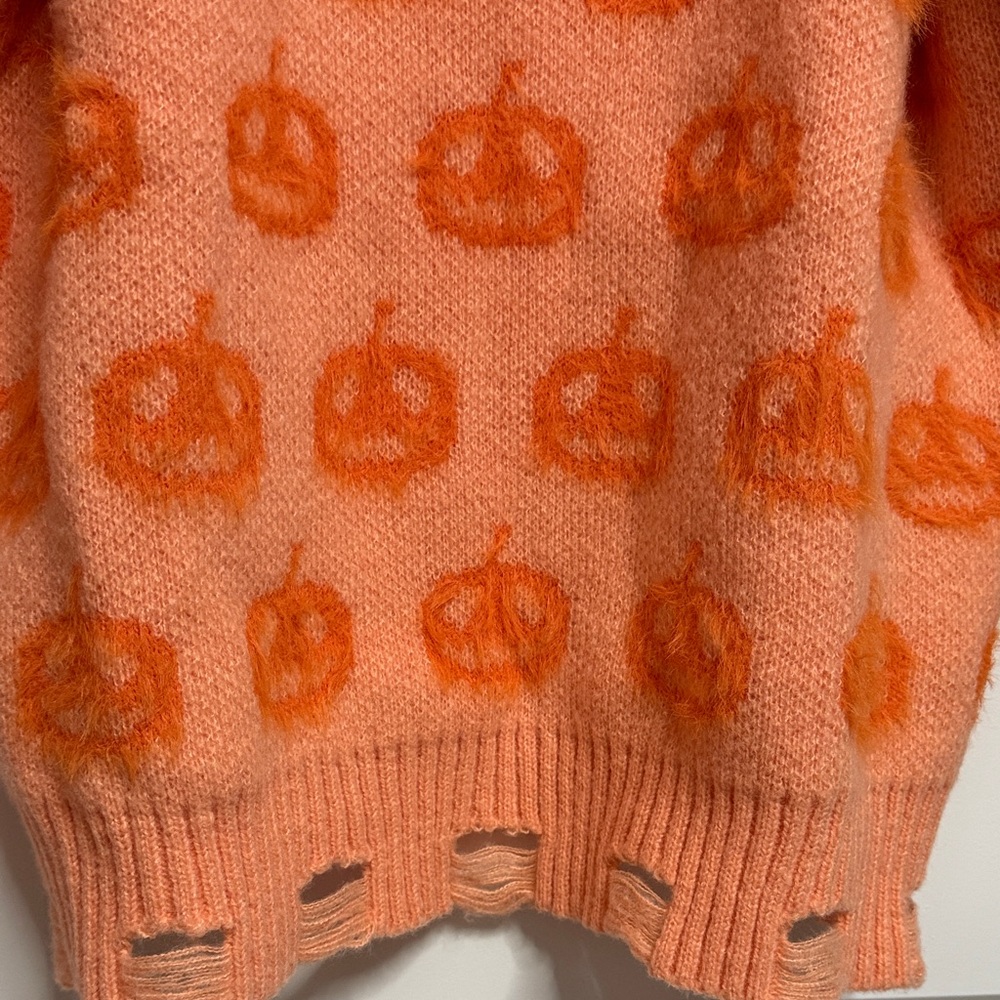 Geegee Women's Pumpkin Pattern Sweater - image 4